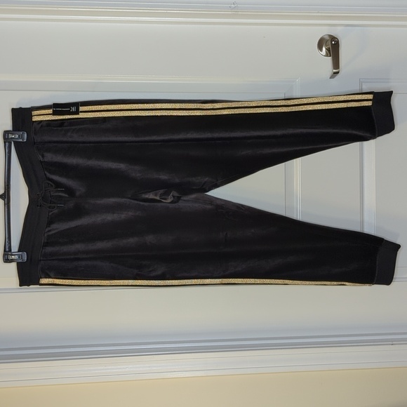 INC International Concepts Men's Side Stripe Black Velour Joggers NWT Size 2XL - Picture 7 of 16